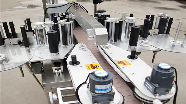 Produttore automatico di etichettatrici per lattine di bottiglie sui lati anteriore e posteriore